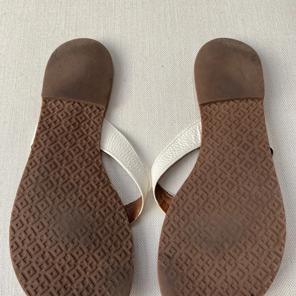 GUC Tory Burch Thora Flip Flop in White Leather - Picture 7 of 7